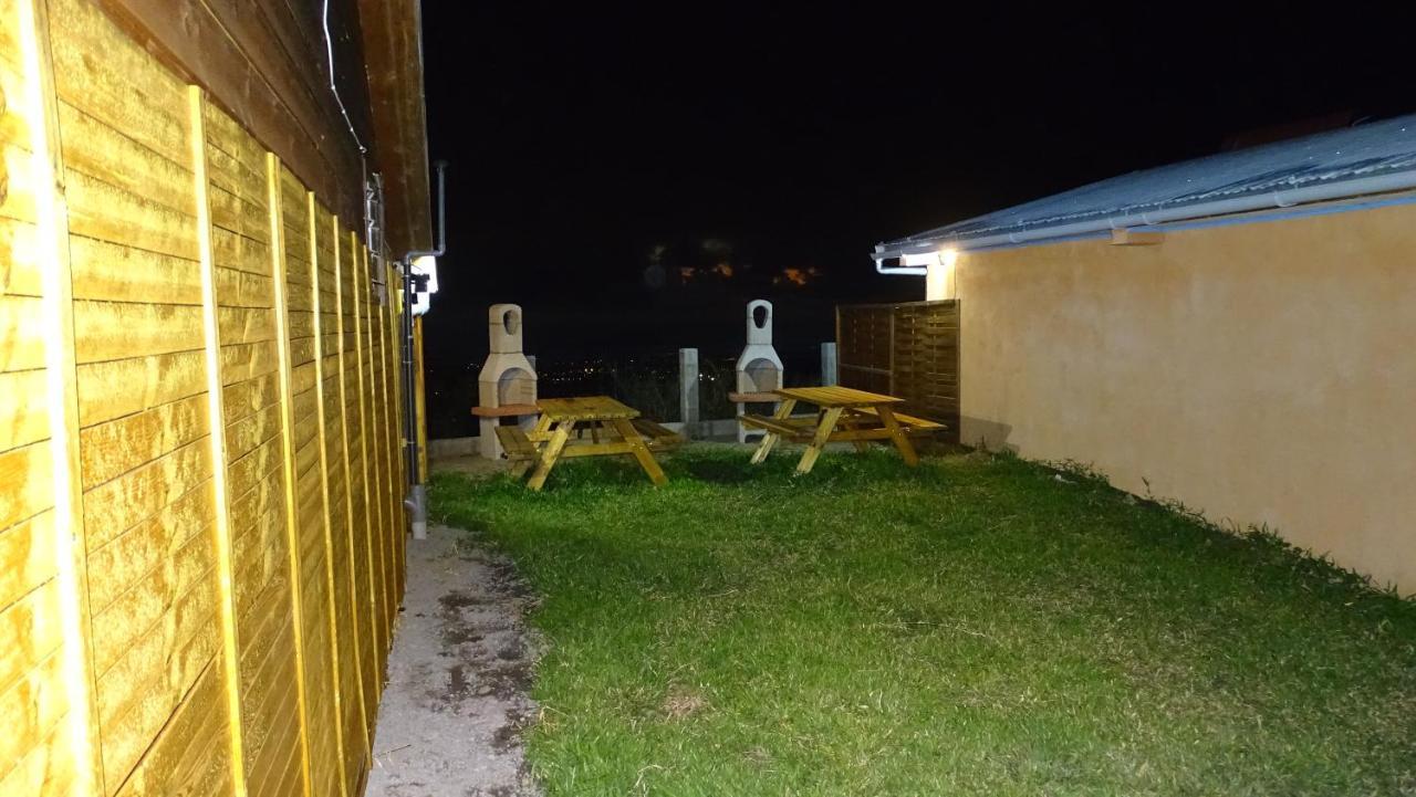 Ti Case Reunion 400 Saint Pierre Exterior photo